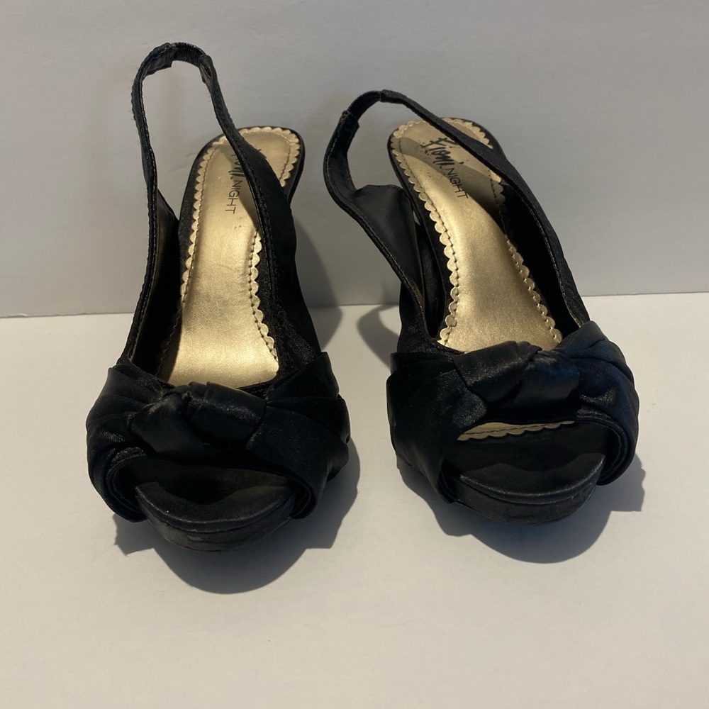 🛍️🛍️🛍️ Fiona Night, openToe,Sling back,  4” heels, sz 6.5, black, women’s,used